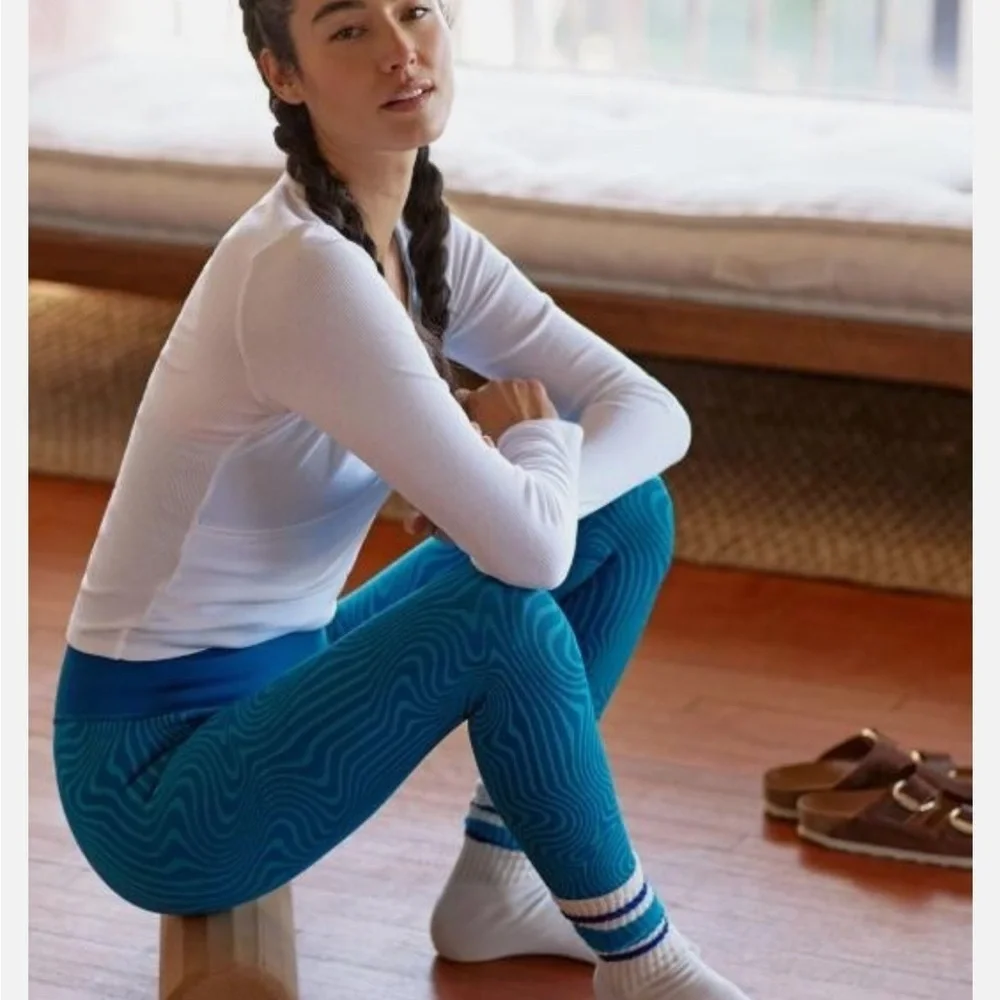 Free People Free Throw Jacquard Legging Wave Rider Swirl SIZE MEDIUM